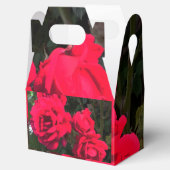 ロマンチックな赤いバラの花ギフト フェイバーボックス (オープン)