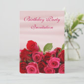ロマンチックな赤いバラの誕生日パーティーの花束 招待状 (スタンド正面)