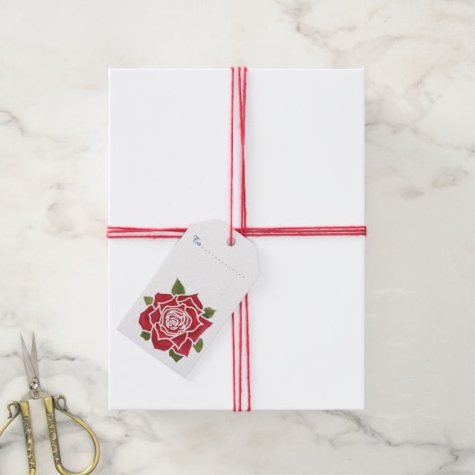 ロマンチックな赤のバラ、青のパックのカスタムラベル ギフトタグ (より糸付き)