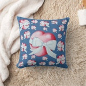 ロマンチックな赤の愛ハートと白い弓 クッション (ブランケット)