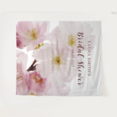 ロマンチックな赤面ピンクさくらんぼ花ブライダルシャワー タペストリー (正面(横))