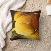 ロマンチックな黄色のチューリップ クッション (ブランケット)
