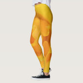 ロマンチックな黄色のバラの水滴 レギンス (左)