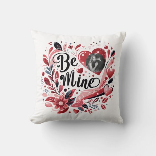 ロマンチックな"ビー峰"引用文ダーク赤いハートボヘミア クッション (正面)