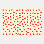 ロマンチックよくはしゃぐ赤いハートパターンパステル ラッピングペーパーシート (正面)