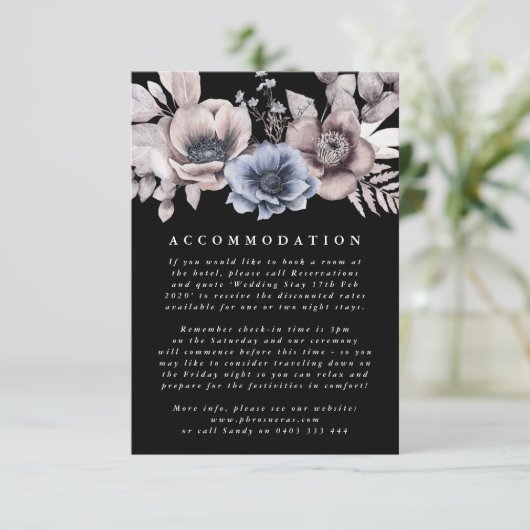 ロマンチックエレガントな水の色のフローラ結婚の エンクロージャーカード (スタンド正面)