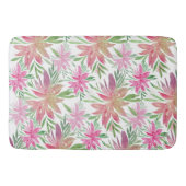 ロマンチックエレガントな水の色の花の色合いのピンク バスマット (正面)