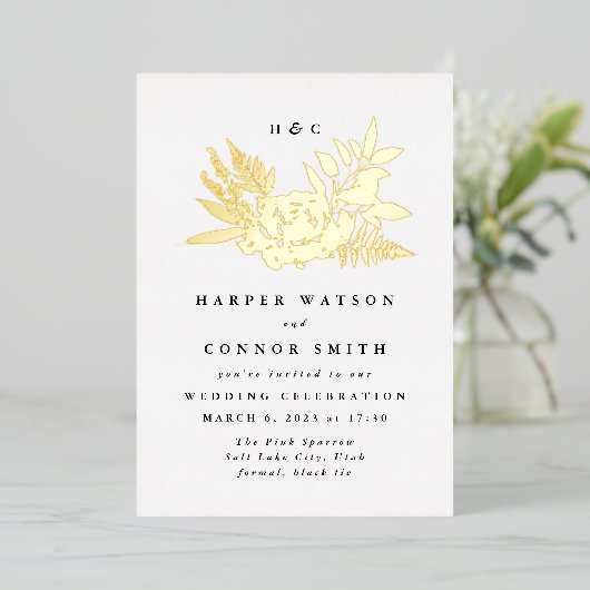 ロマンチックエレガントな水の色ミュートされたフローラ結婚の 箔招待状 (立ち正面)