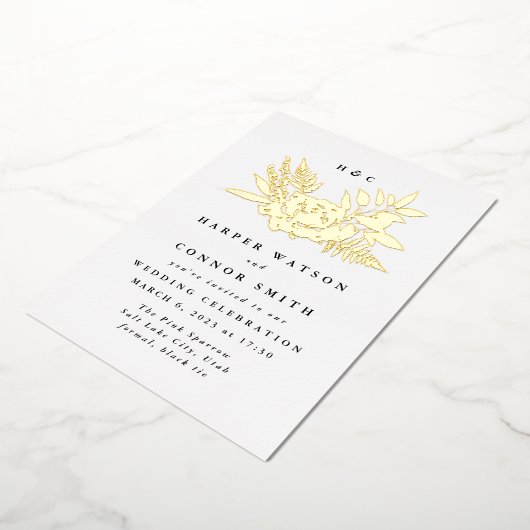 ロマンチックエレガントな水の色ミュートされたフローラ結婚の 箔招待状 (回転した状態)