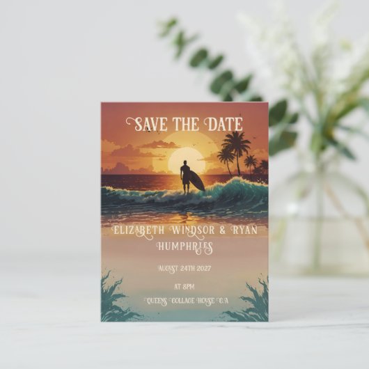 ロマンチックサンセットビーチシーンとトロピカルエレガンス ポストカード (スタンド正面)