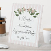 ロマンチックソフトピンク婚約パーティ歓迎 台座サイン (インサイチュ)