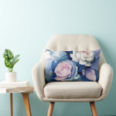 ロマンチックブルーと赤面ウォーター色バラフローラAr ランバークッション (椅子)