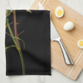 ロマンチックホワイトロエレガントーズフローラグラムブラック キッチンタオル (四つ折り)