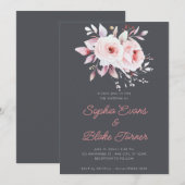 ロマンチックモダンなピンクのバラのグラファイトグレイ結婚ズ 招待状 (正面/裏面)