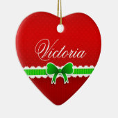 ロマンチックレッドクリスマスデザインかわいいボウ名前をカスタムする セラミックオーナメント (右)