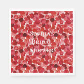 ロマンチックレッドローズ花びらフローラブライダルシャワー スタンダードランチョンナプキン (正面)