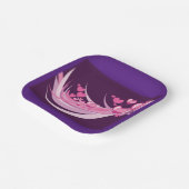 ロマンチック抽象芸術ピンクハートデザインオンパープル ペーパープレート (傾斜あり)