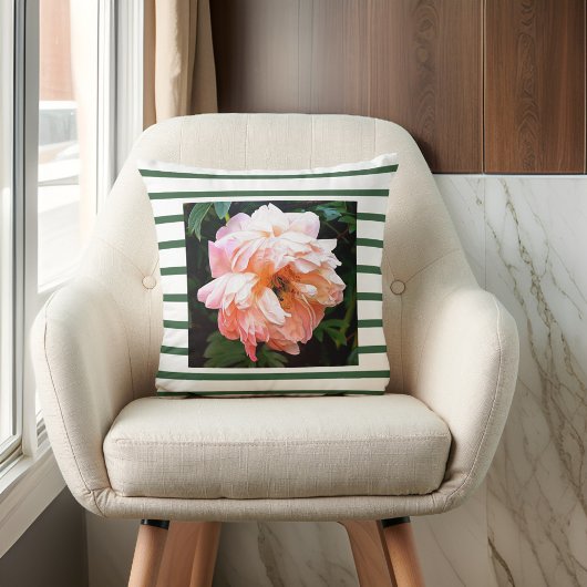ロマンチック春ピーチピーオングリーンストライプズ クッション