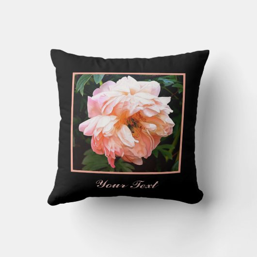 ロマンチック春ピーチピーチオンブラックパーソナライズされた クッション (裏面)