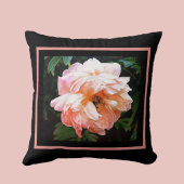 ロマンチック春牡丹イン淡い色のピーチ クッション