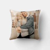 ロマンチック結婚したカップル日付写真タイポグラフィ クッション (裏面)