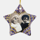 ロマンチック薄紫ハートスター写真テンプレートモノグラム セラミックオーナメント (裏面)