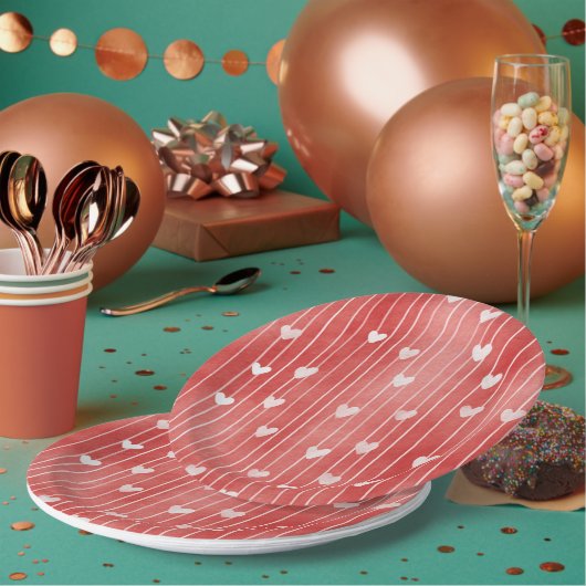ロマンチック レッド ホワイト ストライプ ハート ラブ ペーパープレート (複数)