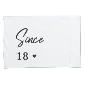 ロマンチモダンックカ結婚ップルの記念日の寝室 枕カバー (正面右)