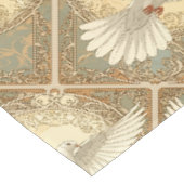 ロマンティックなノスタルジック平和の鳩 テーブルクロス (アングル)