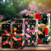 ロマンティックなピンクの花のボタニカルに隠れた黒猫
