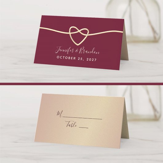 ロマンティックなボルドーの結婚式 プレイスカード