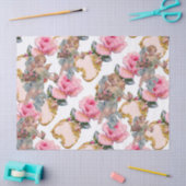 ロマンティックな天使がピンクのバラを集めている 薄葉紙 (クラフト)