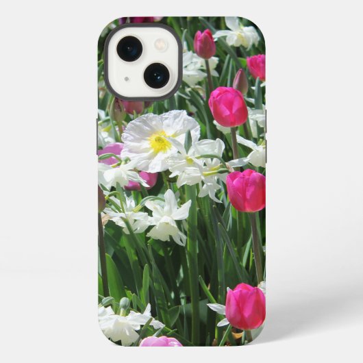 ロマンティックな春の朝の落ち葉 iPhoneケース (裏面)