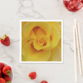 ロマンティックな黄色いバラの花びら スタンダードカクテルナプキン (インサイチュ)