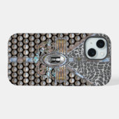 ロランヌ・ダズル・モノグラム iPhone 15ケース (裏面横)