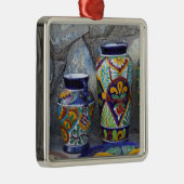 ロレカラフルトの中心街で売られる陶器 メタルオーナメント (右)