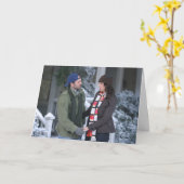 ロレライ&ルークが手を雪の中に カード (黄色い花)