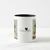 ロレリ&ロリーシッティングオンソファポートレート マグカップ (中央)