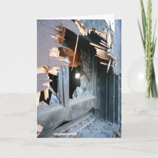 「ロワータウン・デポ　割れた窓　#2」早く治ってね カード (正面)