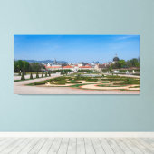 ロワーベルヴェデーレ宮殿の近くの庭園のビュー キャンバスプリント (インサイチュ (ウッドフロア))