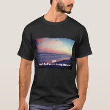 ロングアイランドに/の上に住むことを誇りに思う Tシャツ