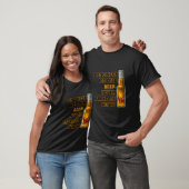 ロングネックの冷たいビールは私の心を壊さなかった Tシャツ (ユニセックス)