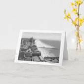 ロングビーチ、カリフォルニアの海岸線とビーチ カード (黄色い花)