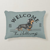 ロングヘアダッシュントカスタムファミリー名歓迎 アクセントクッション (正面)