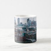 ロンドンのスカイライン:セントポールの空中景色 コーヒーマグカップ (中央)