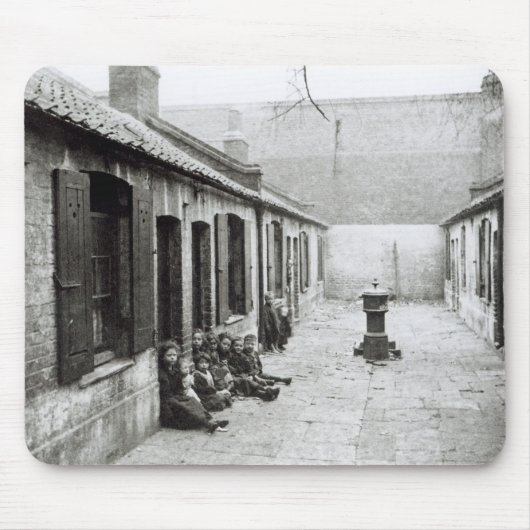 ロンドンのスラム街 マウスパッド (正面)