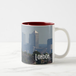 ロンドンの都市景観-カナリア色の波止場の写真 ツートーンマグカップ