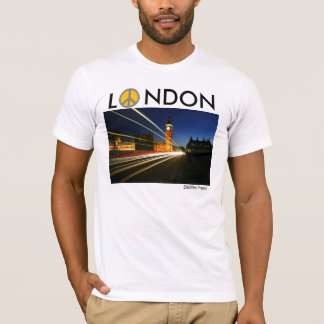 ロンドンのEの平和、L、NDONのElectifiedの平和 Tシャツ