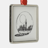 ロンドンはガラス玉に。 メタルオーナメント (右)