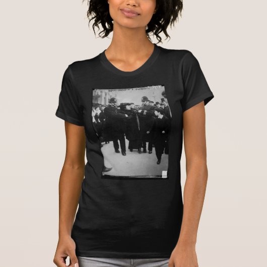 ロンドンイギリスc 1910年のSuffragetteの阻止 Tシャツ (正面)